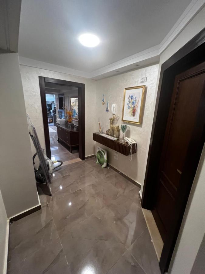 Luxury Flat With Garden And Private Entrance شقة فاخرة بحديقة و مدخل خاص Cairo Exterior foto