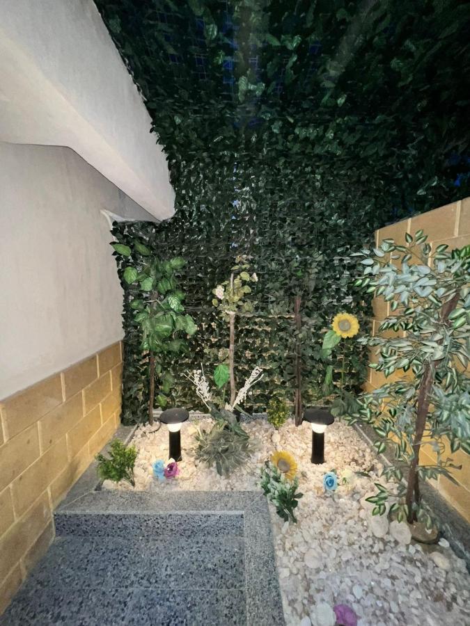 Luxury Flat With Garden And Private Entrance شقة فاخرة بحديقة و مدخل خاص Cairo Exterior foto